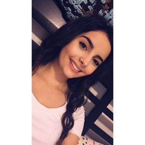 Meet your Posher, Megan